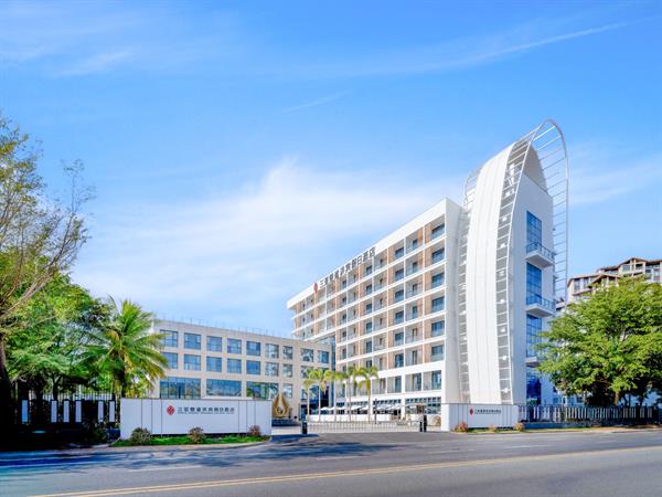 Sanya Bay Chudaohongbin Holiday Hotel 4*