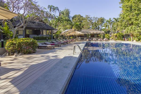 Let's Hyde Resort & Villas 4*