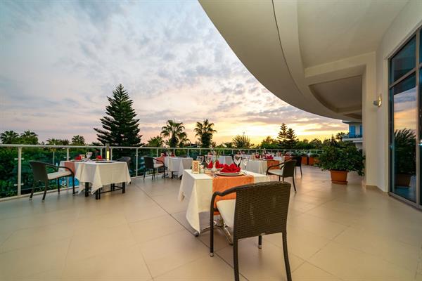 COMMODORE ELITE SUITES&SPA 5*, фото 12