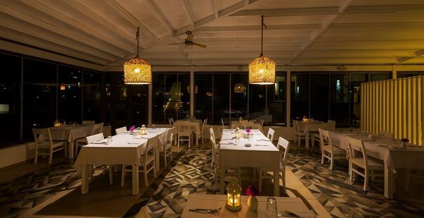 Liv Hotel By Bellazure, фото 6