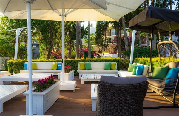 Liv Hotel By Bellazure, фото 11