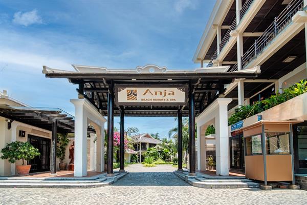 Anja Beach 4*
